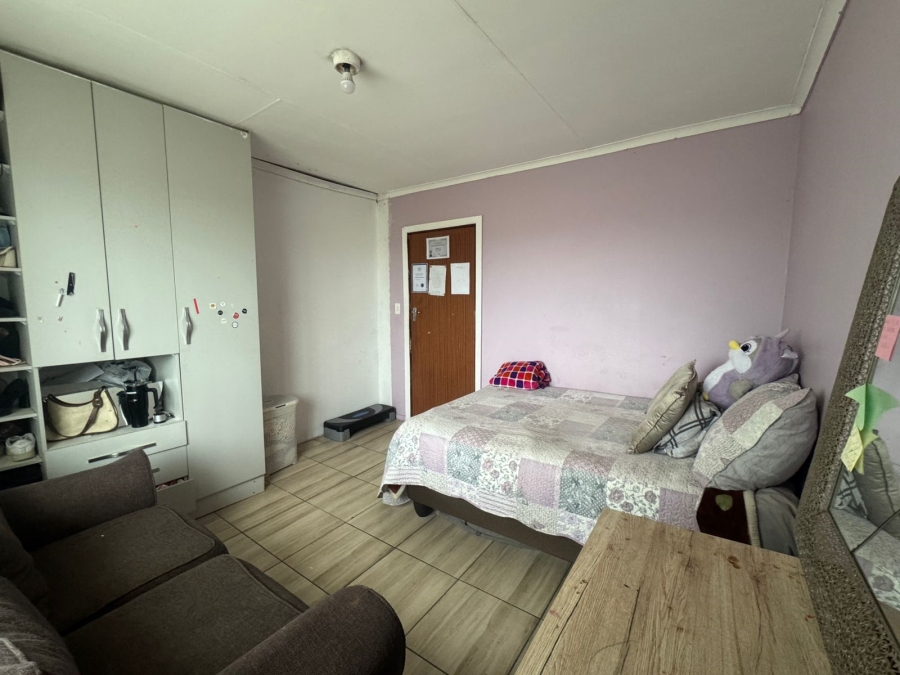 5 Bedroom Property for Sale in Amalinda Eastern Cape